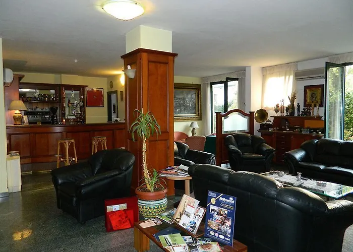 Hotel Ascot