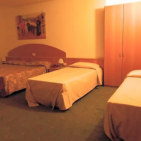 Hotel Ascot