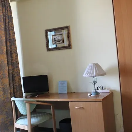 Ascot Szálloda