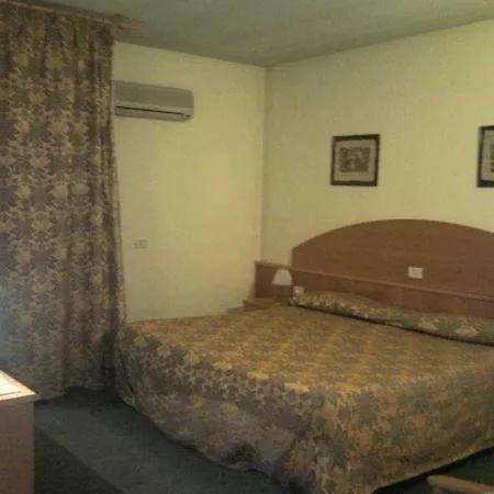 Hotell Ascot 2*