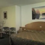 Ascot Hotel