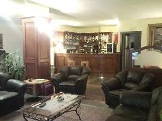 Ascot Otel 2*